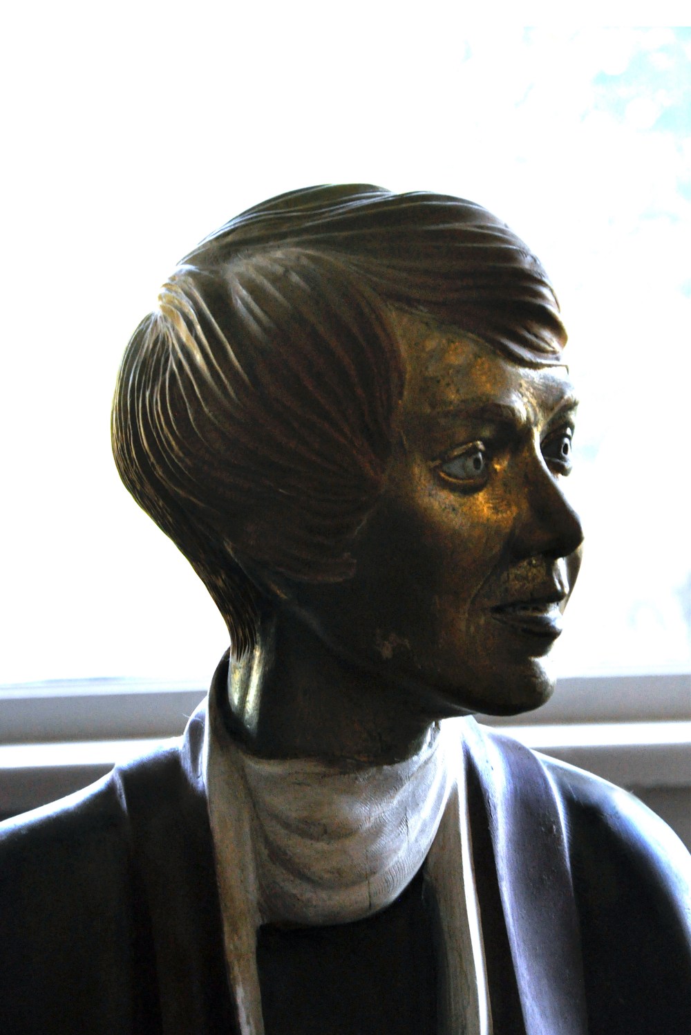Cedar carved portrait bust of Lianne